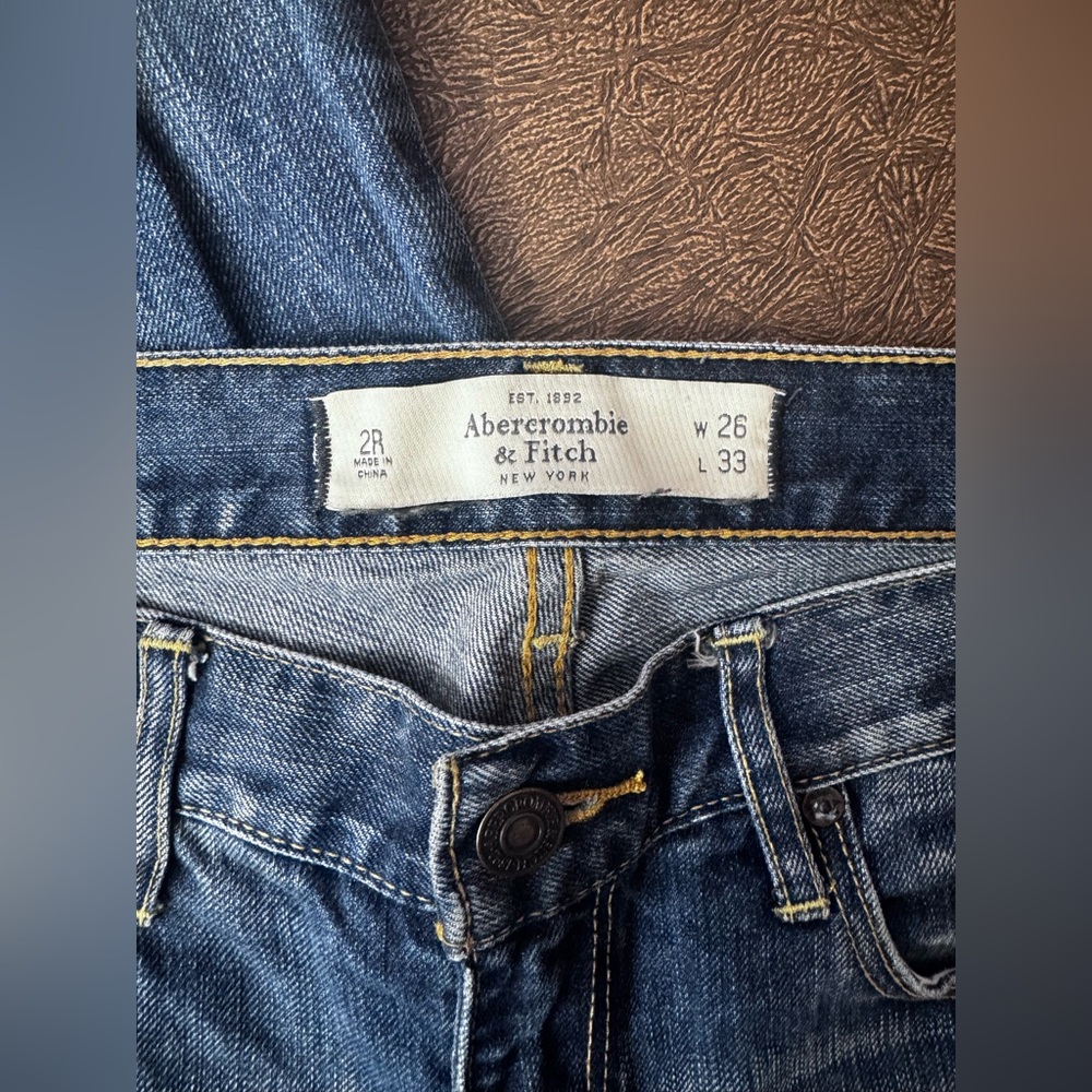 Women’s Abercrombie jeans. Low rise destroyed - Picture 2 of 4